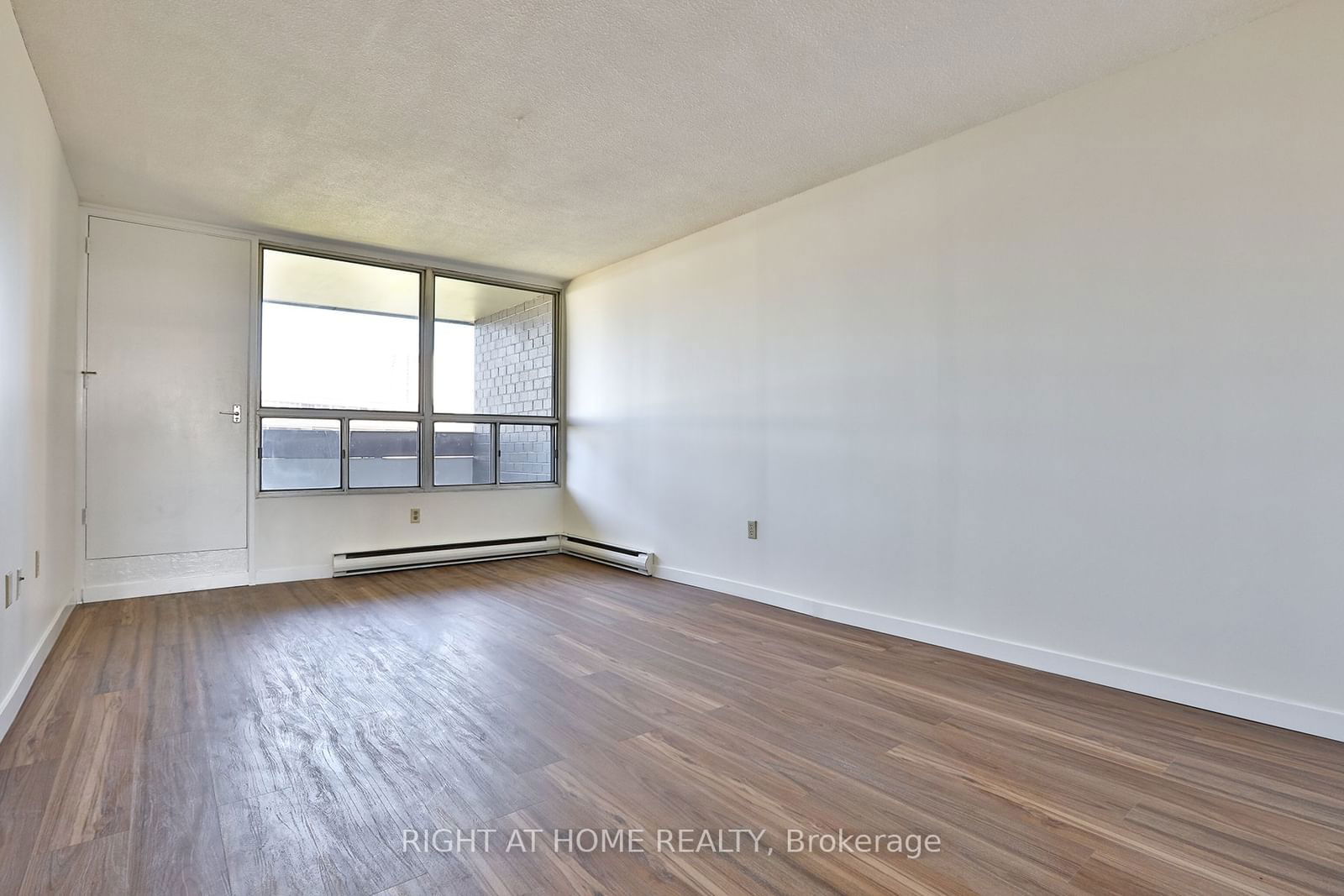 35 Sunny Glwy, unit 302 for rent