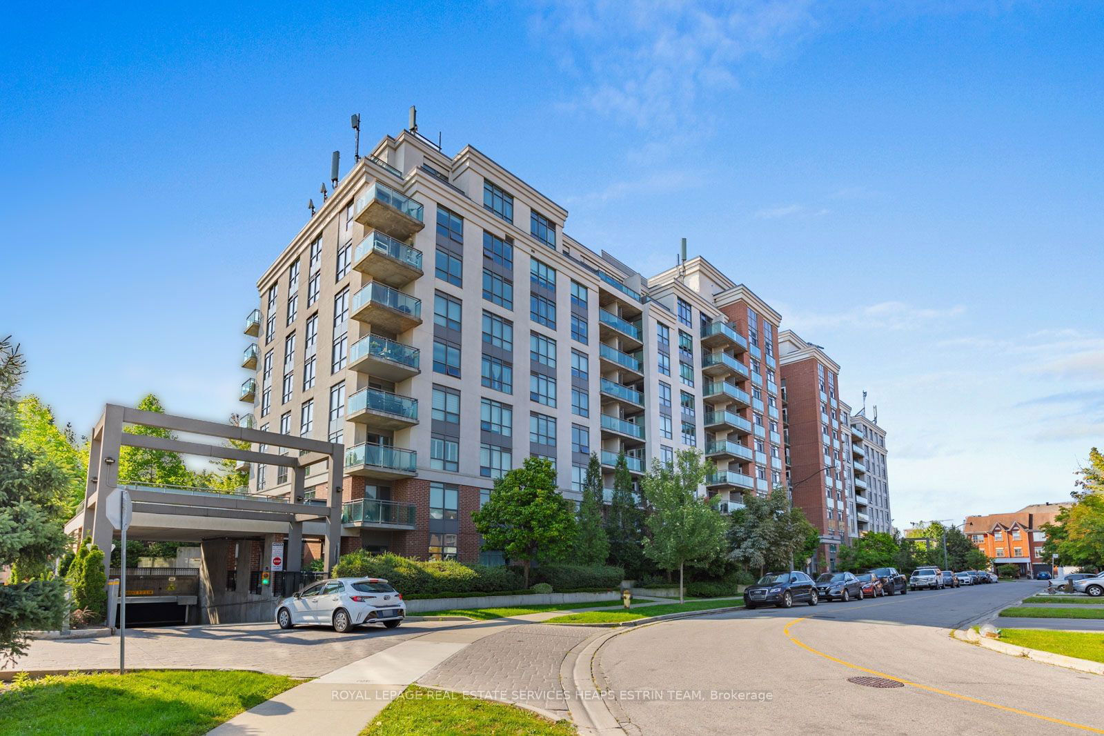 120 Dallimore Circ, unit 209 for rent