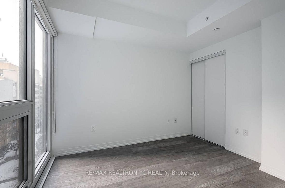 251 Jarvis St, unit 807 for rent