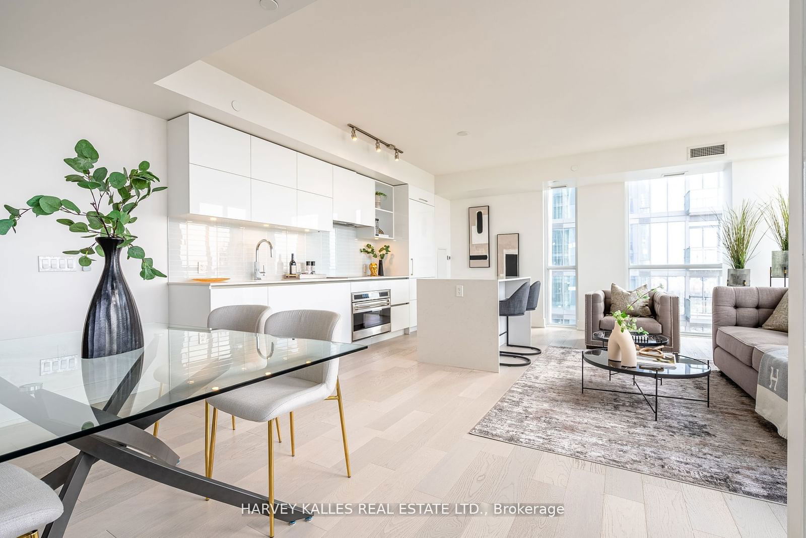 1 Yorkville Ave, unit 4101 for sale