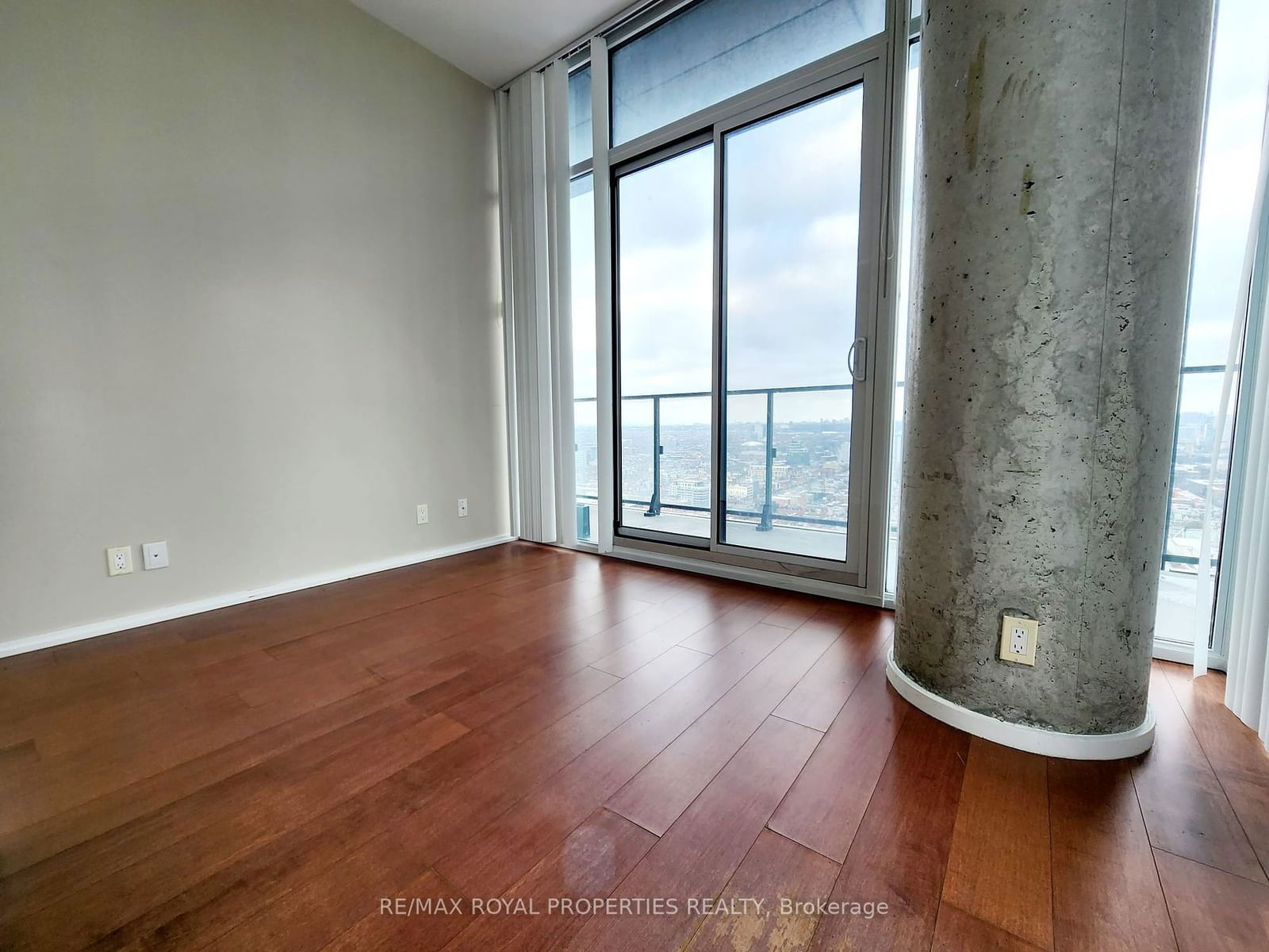 125 Peter St, unit PH3608 for rent