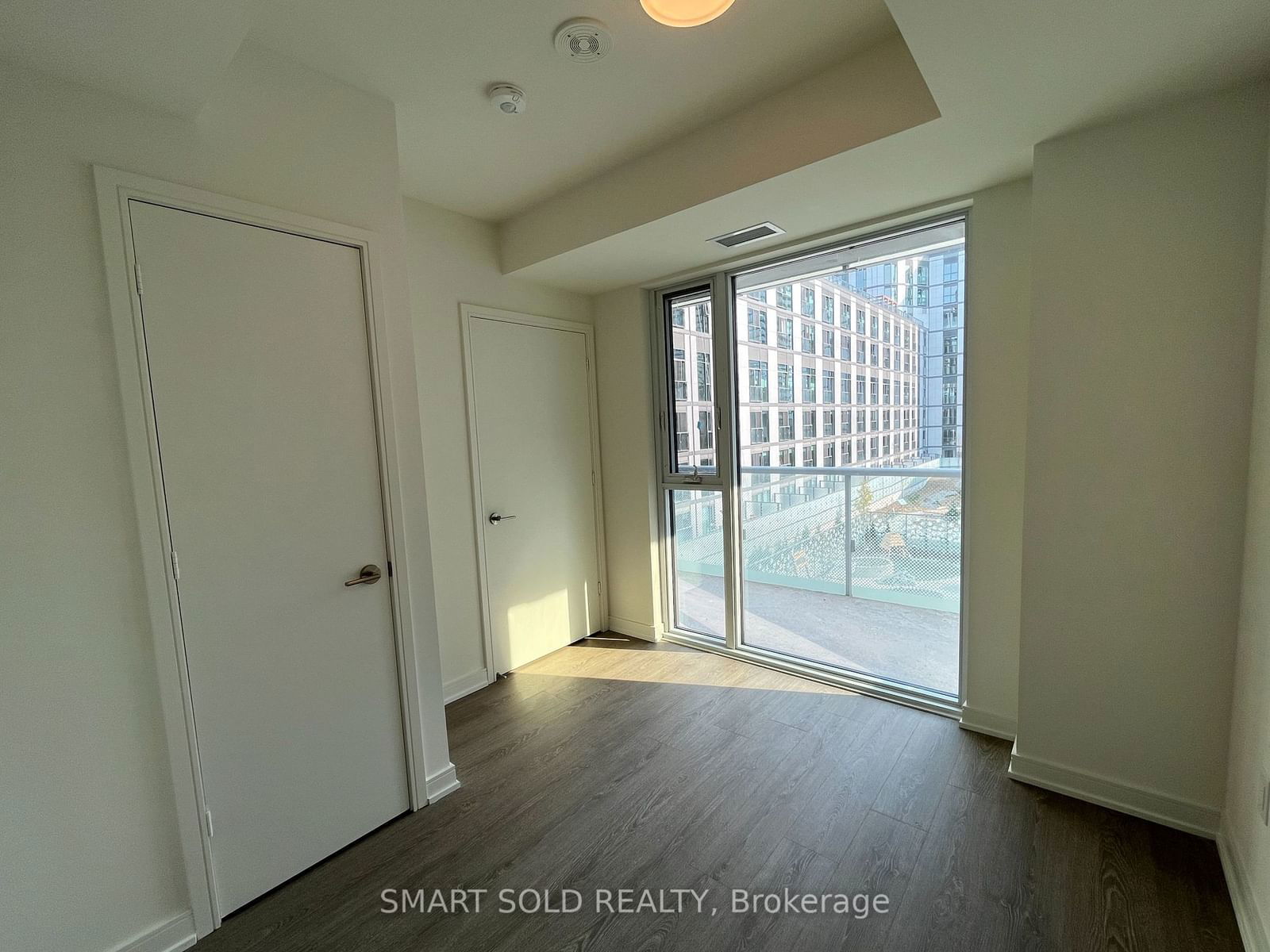 425 Front St E, unit 519 for rent