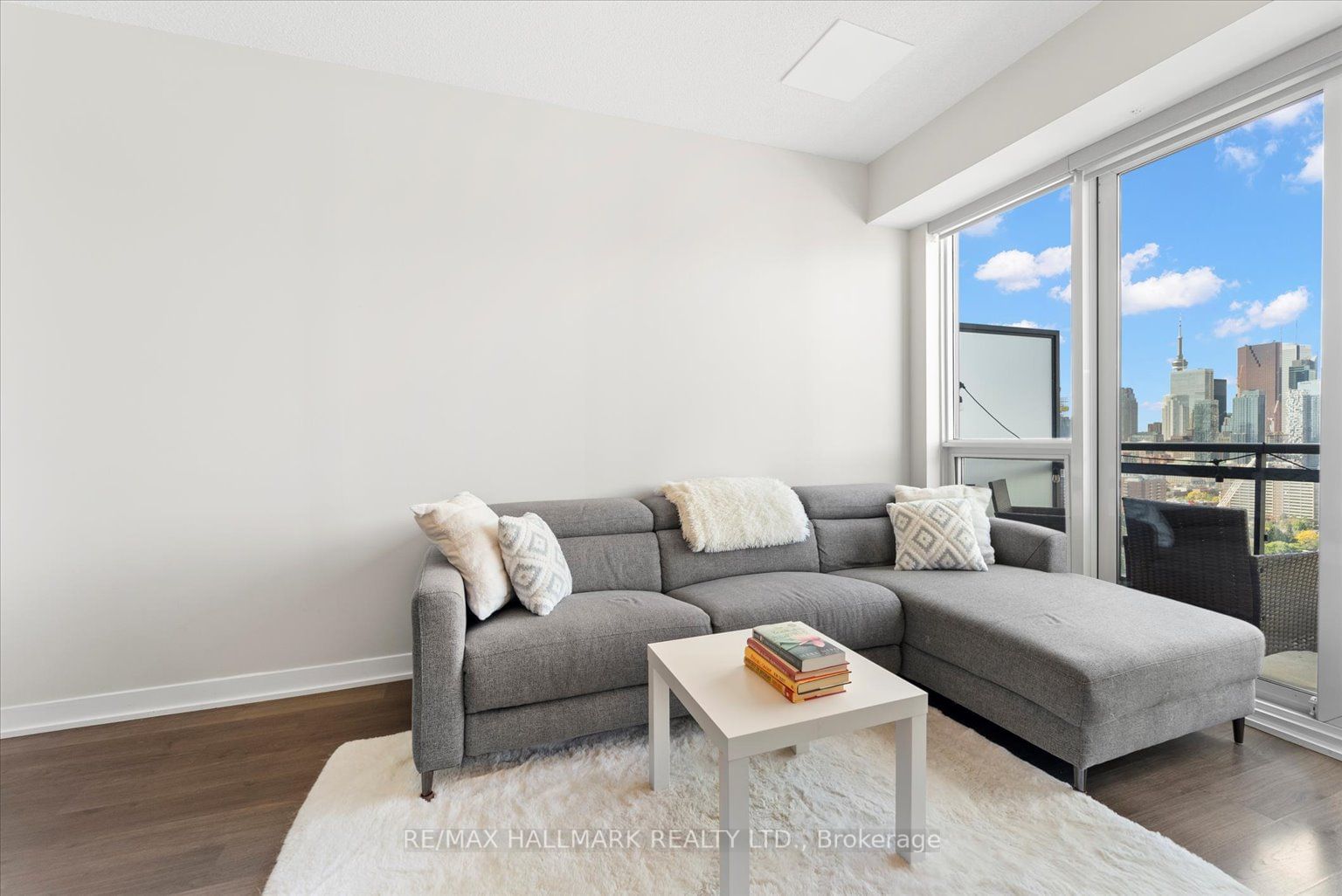 225 Sackville St, unit Ph2606 for sale