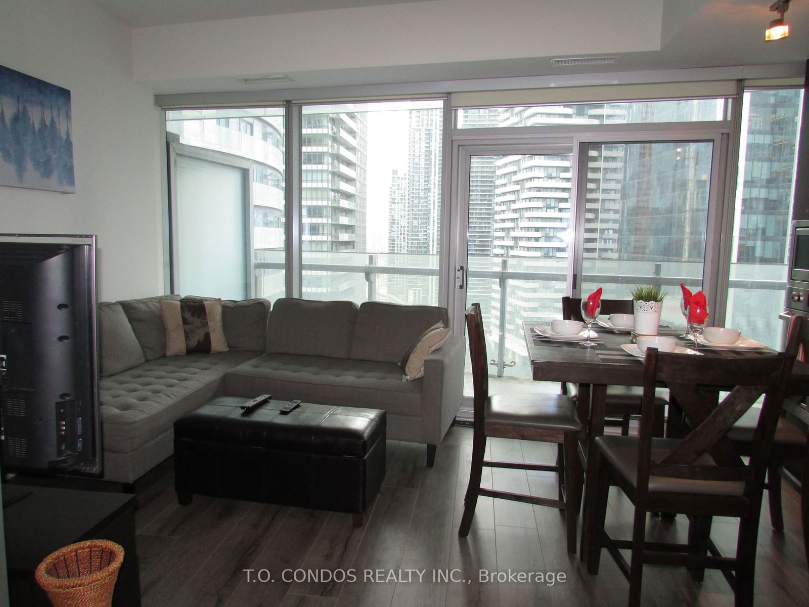 12 York St, unit 1901 for rent