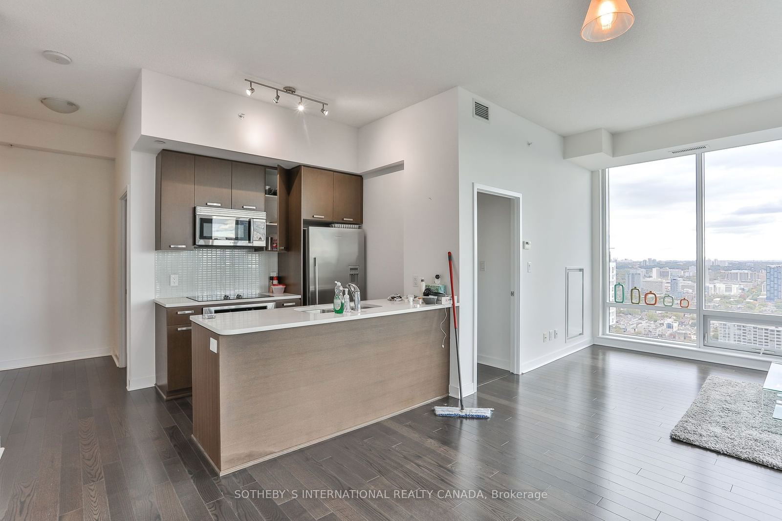 295 Adelaide St W, unit 4404 for rent