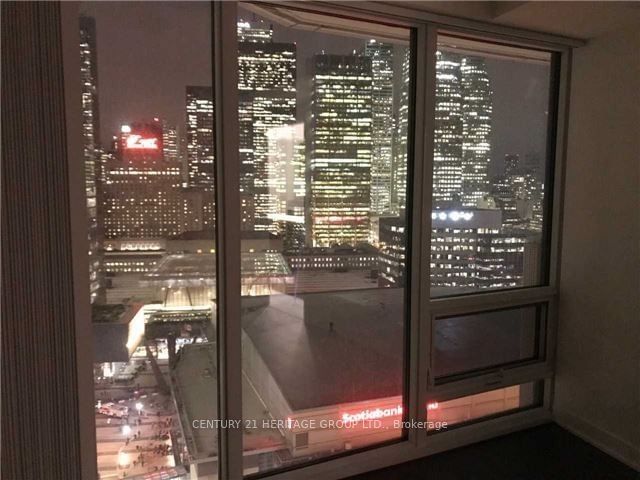 88 Harbour St, unit 2303 for rent