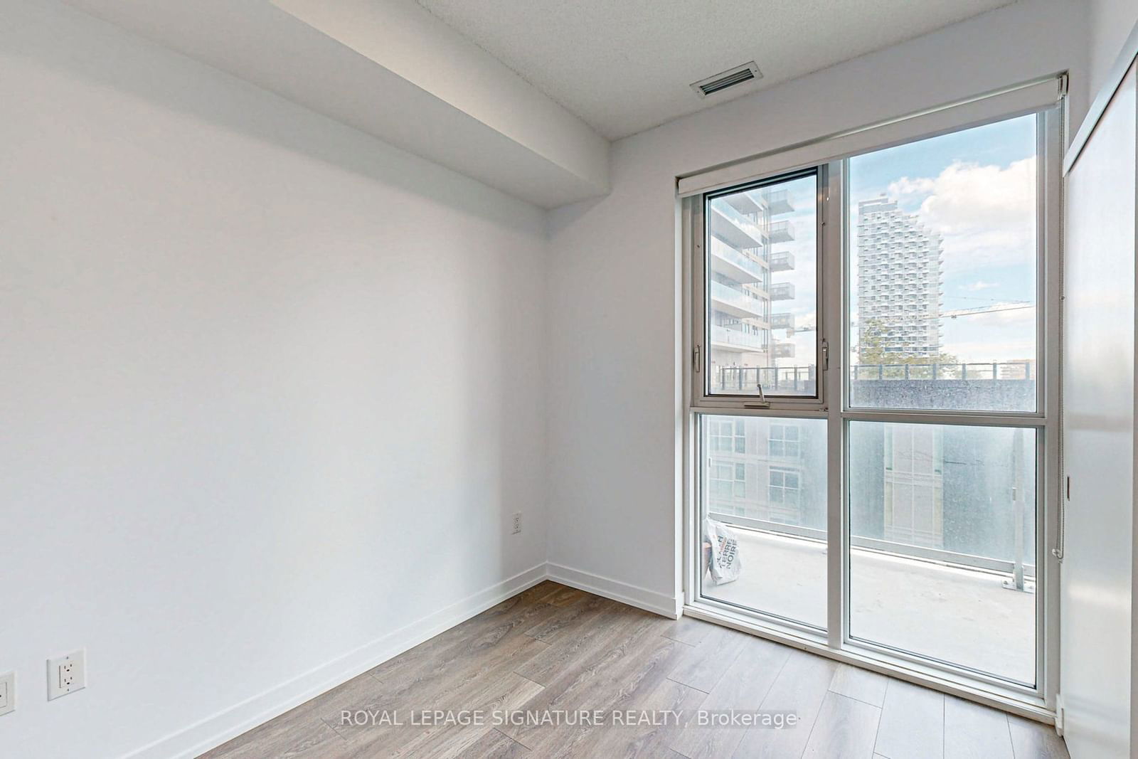 15 Lower Jarvis St, unit 1103 for rent