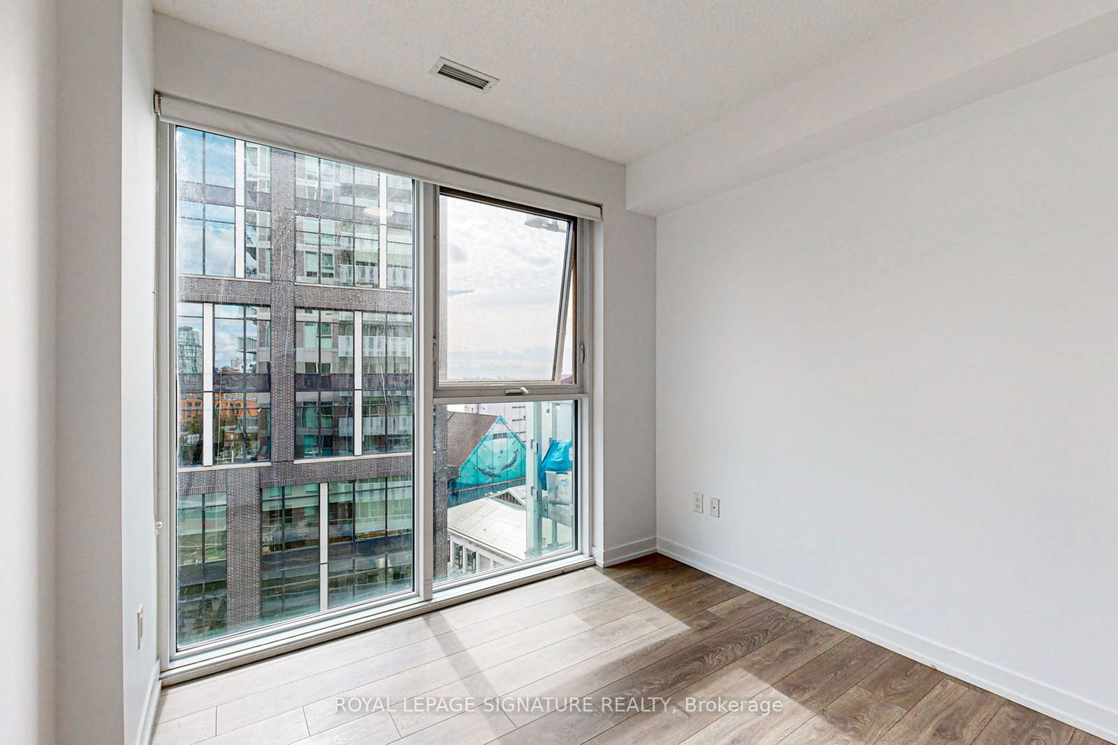 15 Lower Jarvis St, unit 1103 for rent