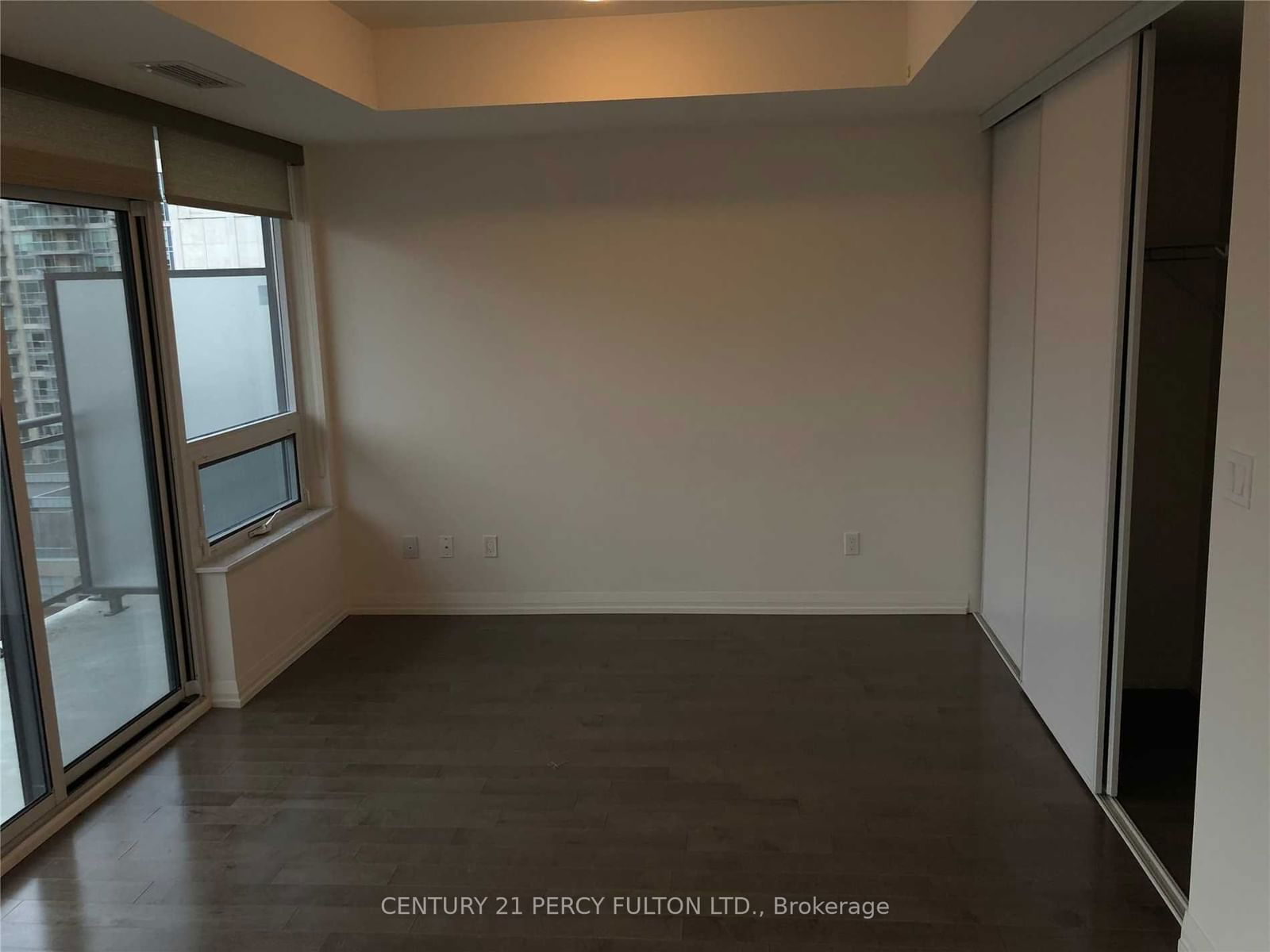 460 Adelaide St E, unit 2725 for rent