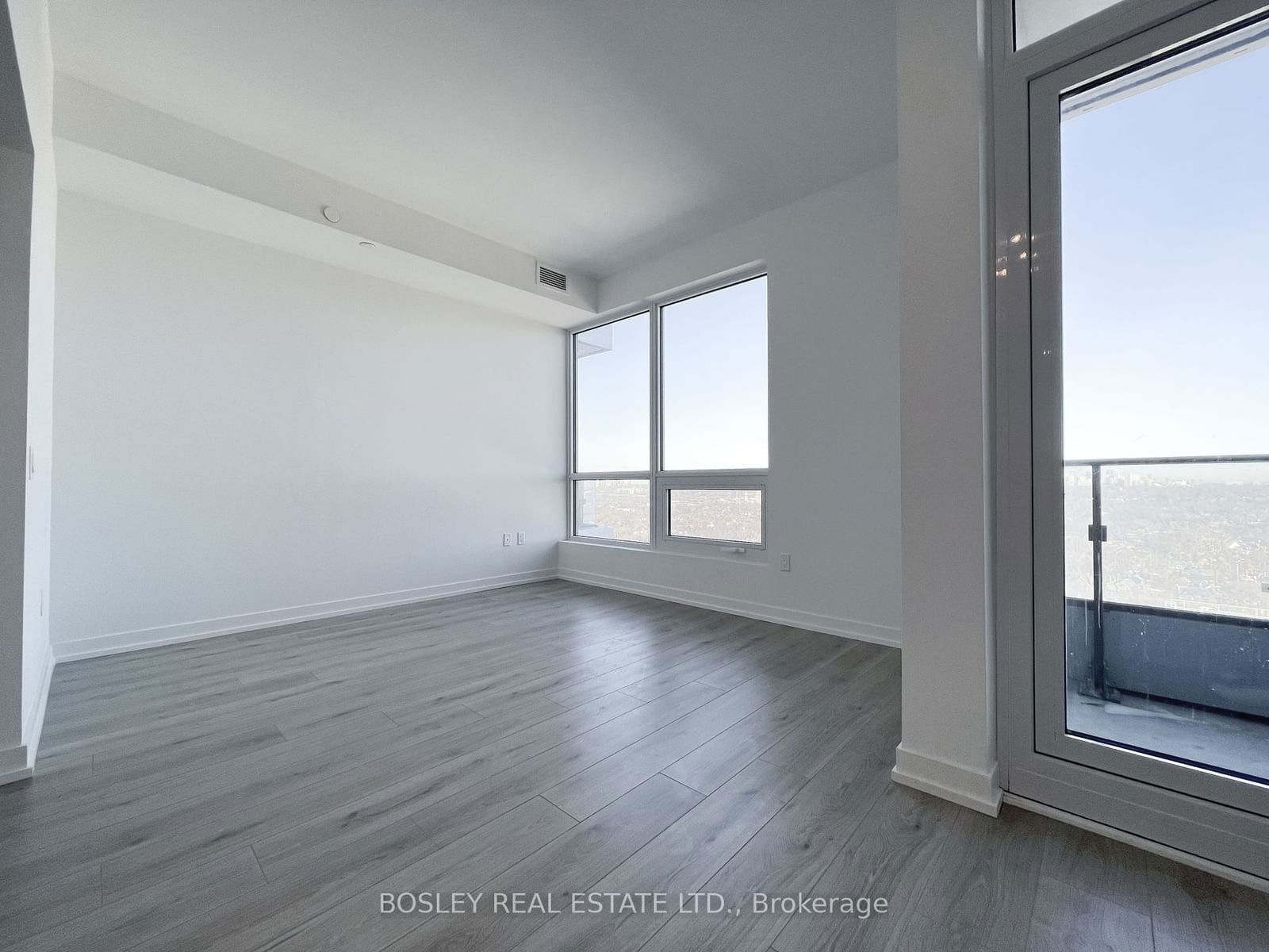 395 Bloor St E, unit 1907 for rent