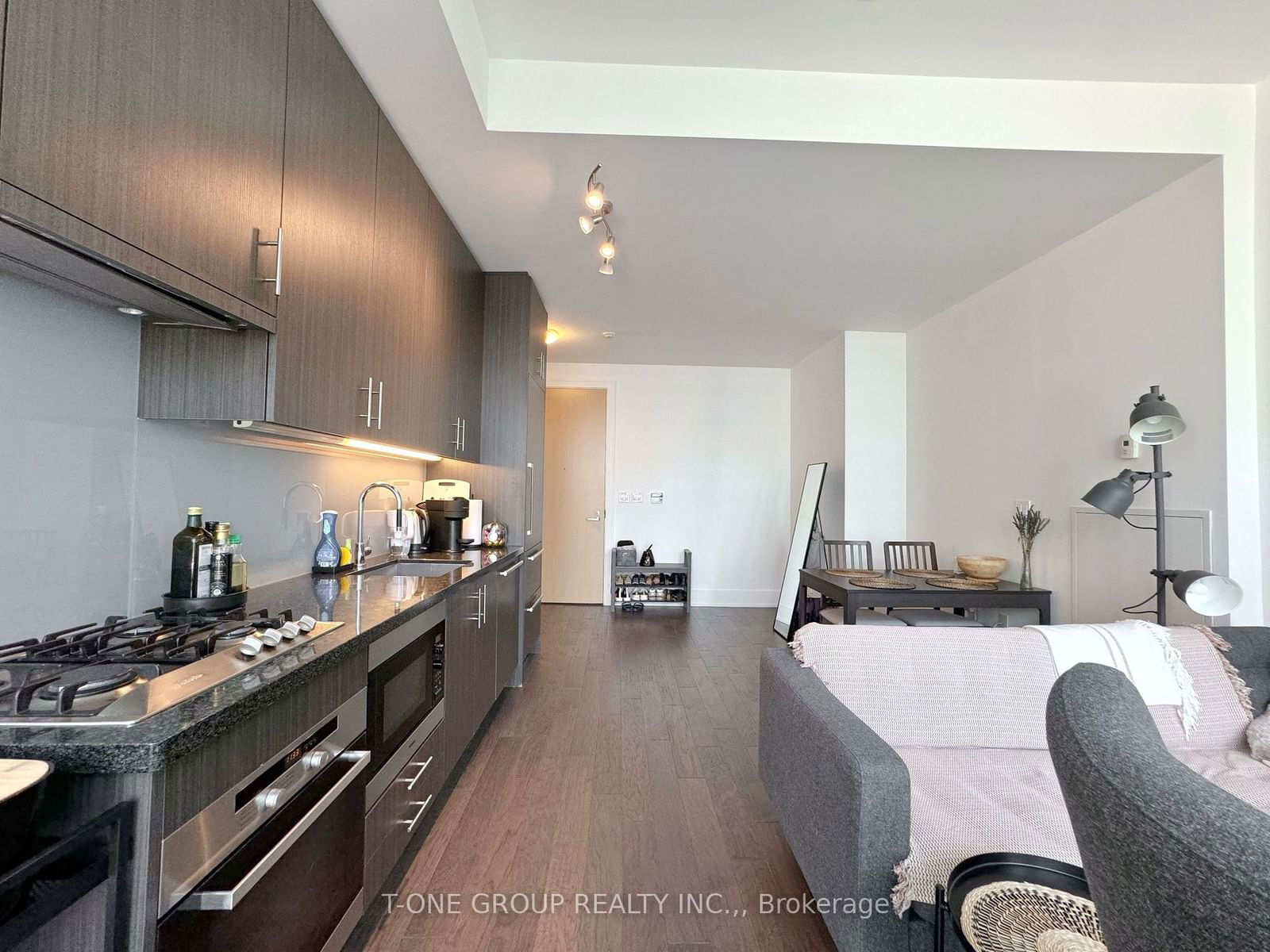 39 Queens Quay E, unit 1122 for rent