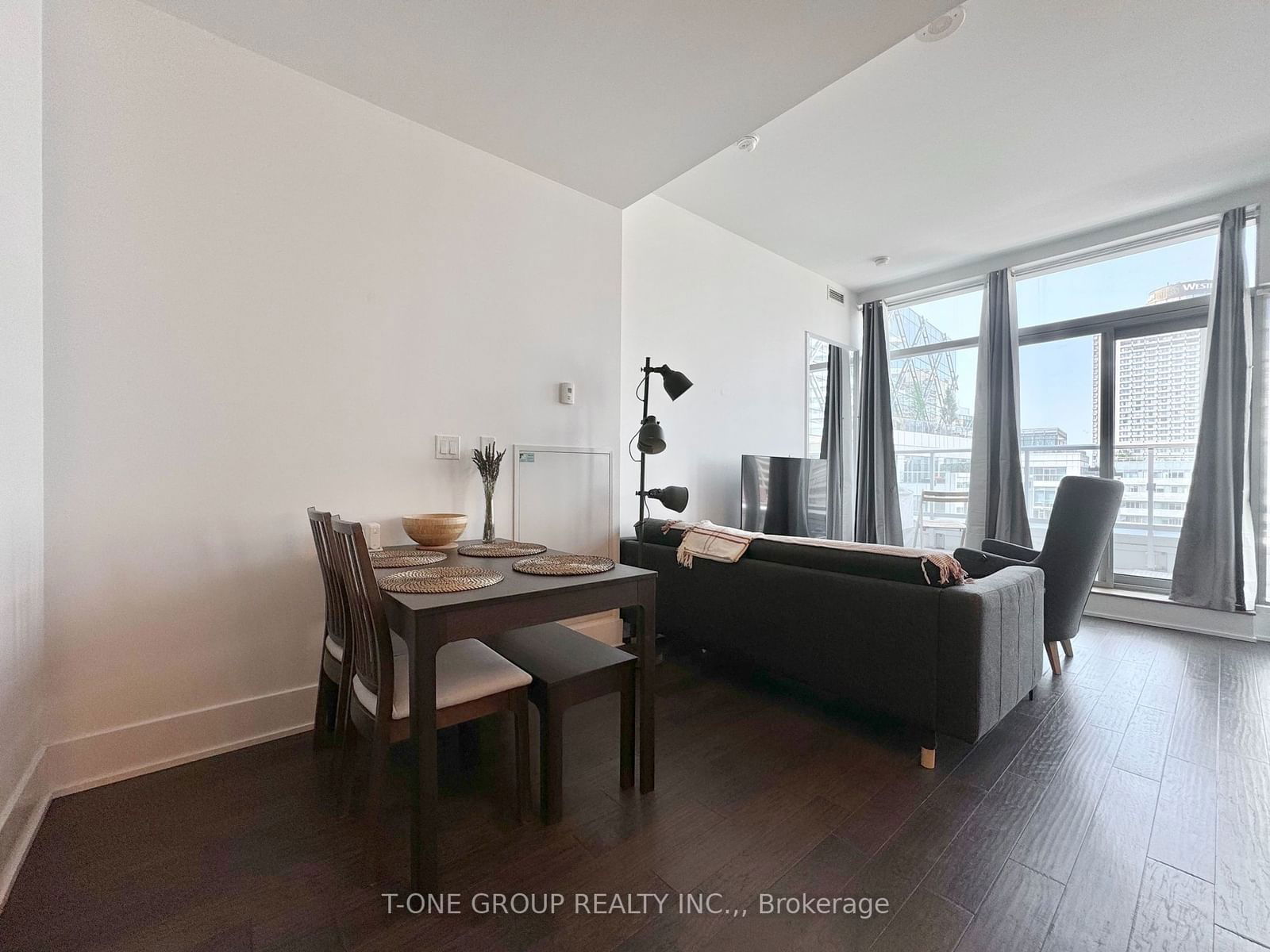 39 Queens Quay E, unit 1122 for rent