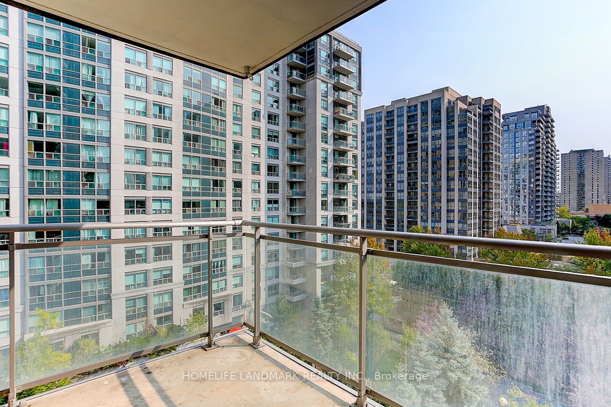 21 Hillcrest Condos, North York, Toronto