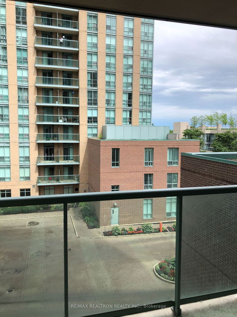 20 Olive Ave, unit 506 for rent