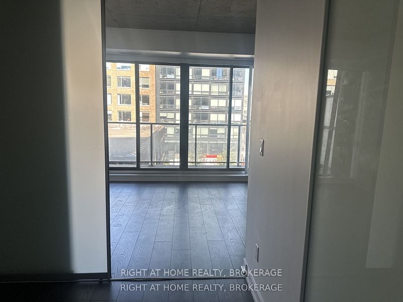 32 Camden St, unit 507 for rent