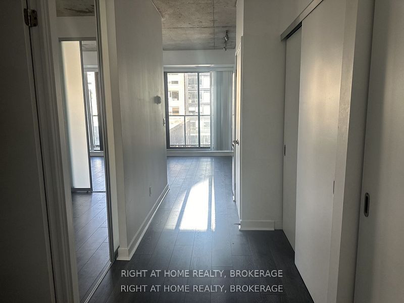 32 Camden St, unit 507 for rent