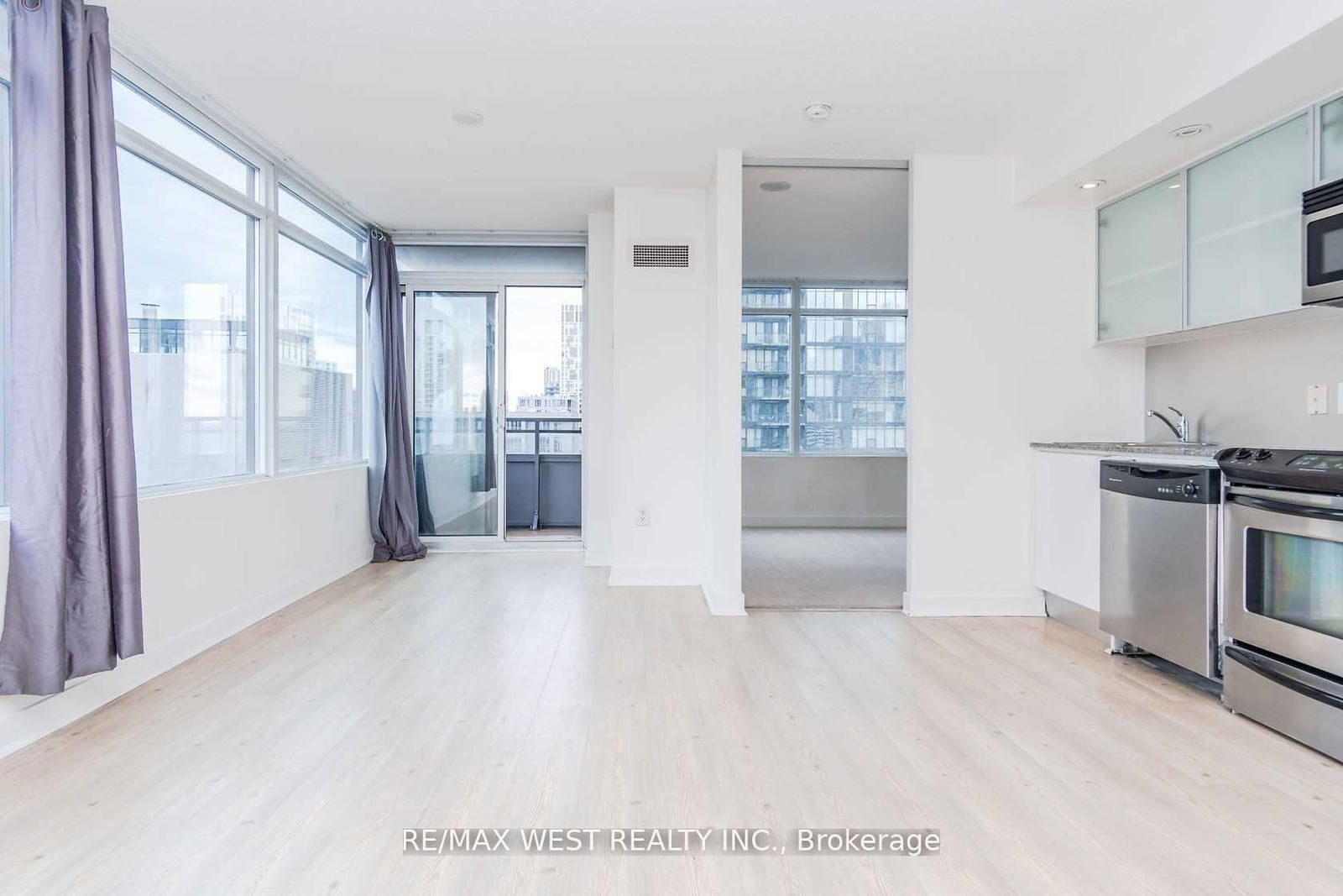 25 Telegram Mews, unit 2509 for rent