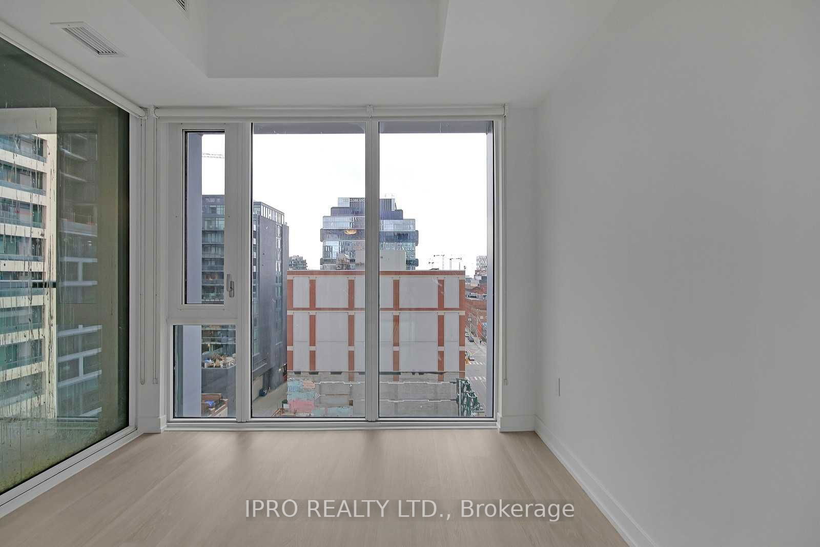 158 Front St E, unit 914 for rent