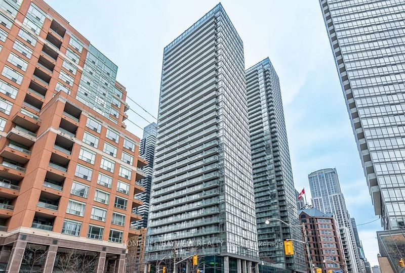 37 Grosvenor St, unit 2407 for rent