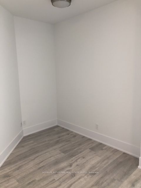 1 Edgewater Dr, unit 901 for rent