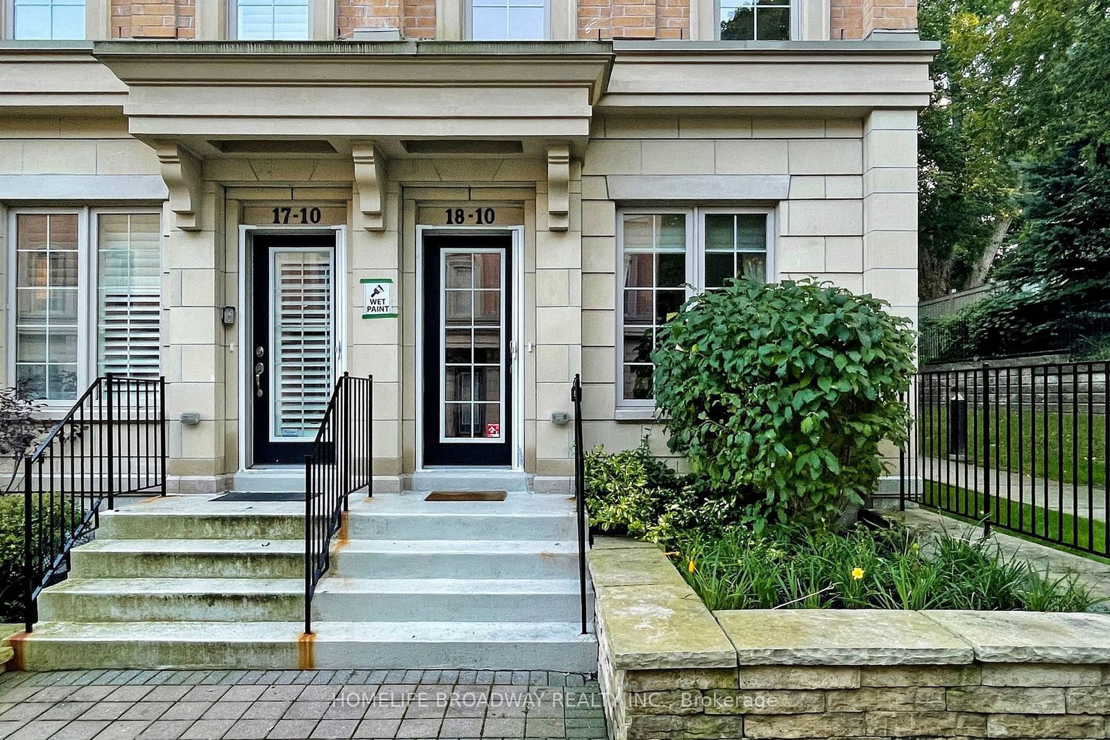 Canterbury Lawrence Park Townhomes, Midtown, Toronto