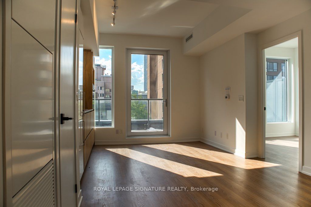 319 Jarvis St, unit 505 for rent