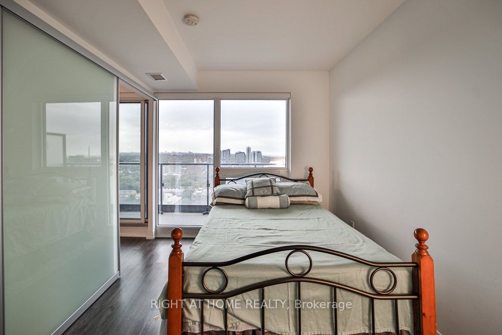 251 jarvis St, unit 2702 for sale