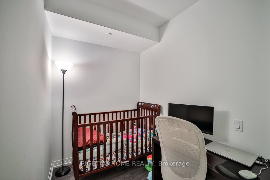 251 jarvis St, unit 2702 for sale