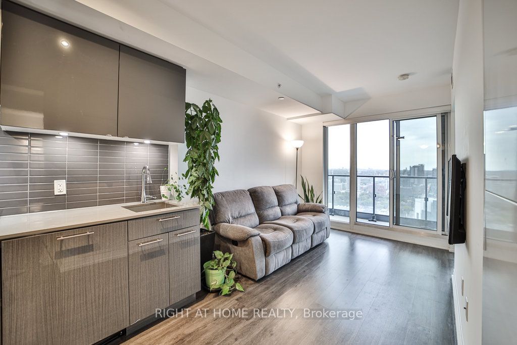 251 jarvis St, unit 2702 for sale