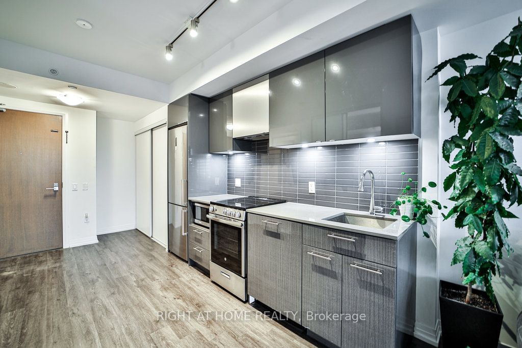 251 jarvis St, unit 2702 for sale