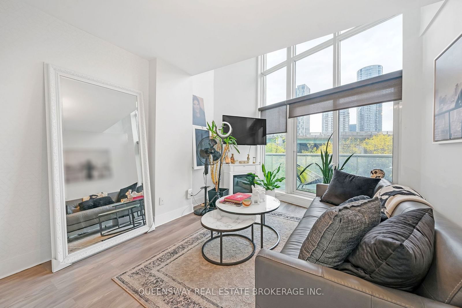 550 Queens Quay W, unit 429 for rent