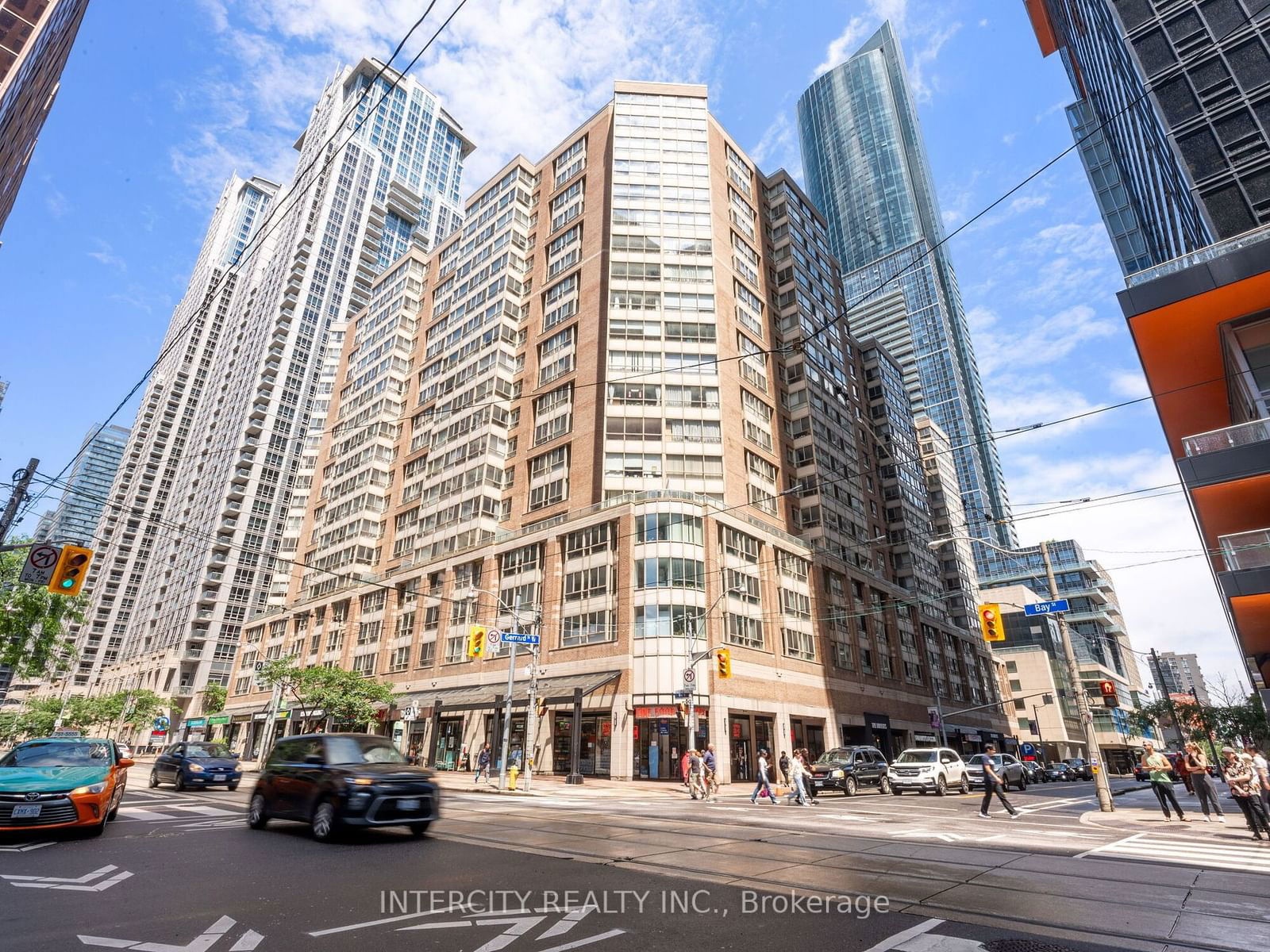 717 Bay St, unit 509 for sale