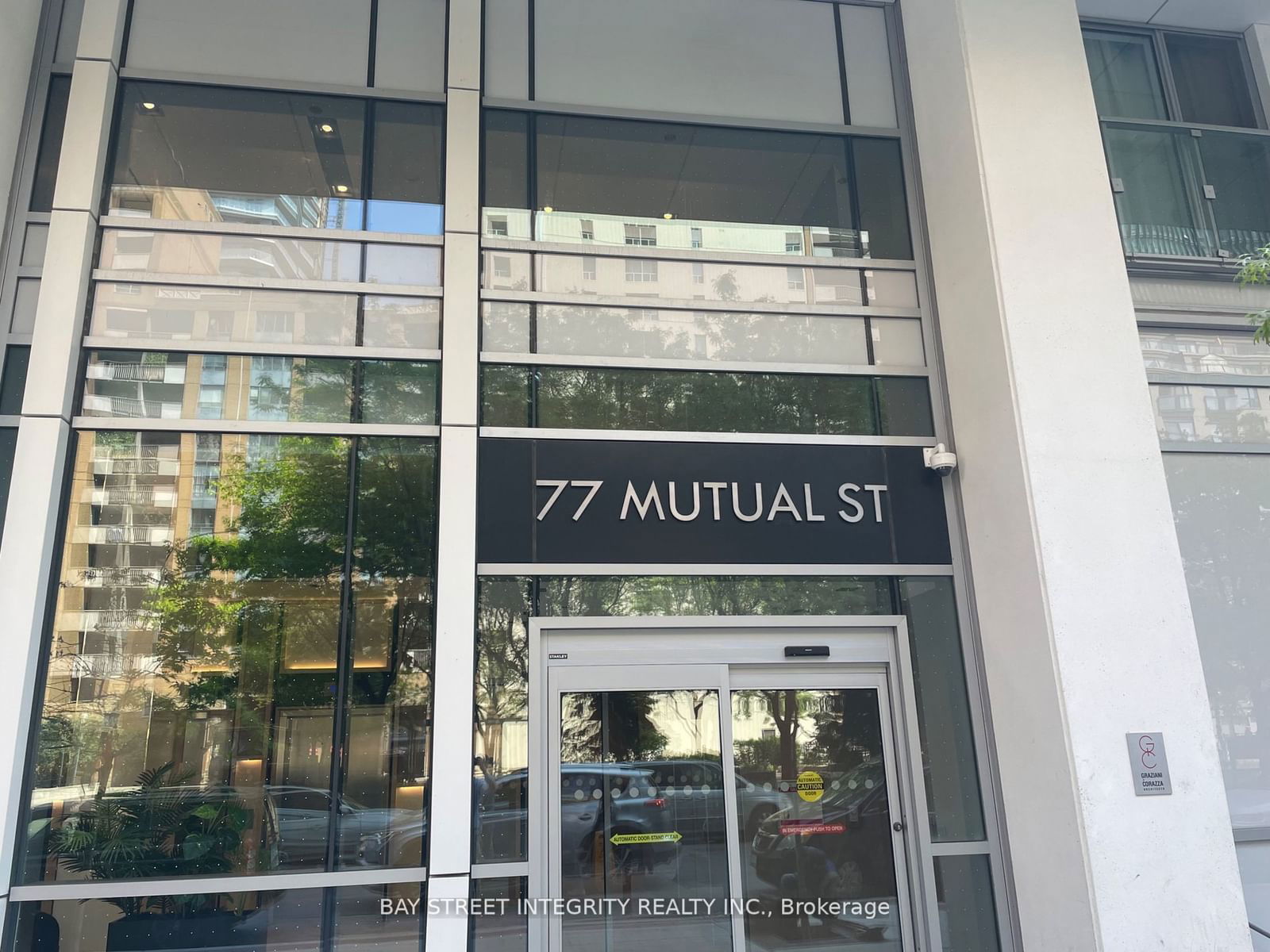 77 Mutual St, unit 2205 for rent