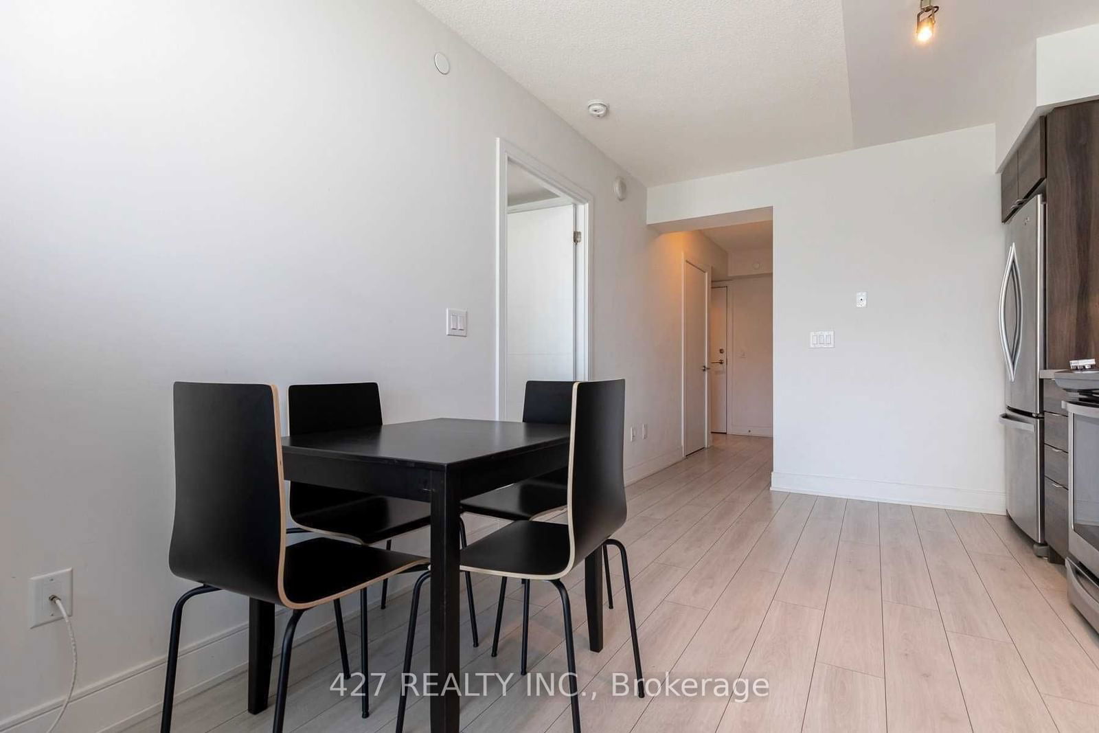 525 Adelaide St W, unit 1822 for rent