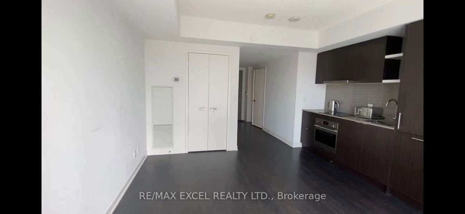 100 Harbour St, unit 3208 for rent