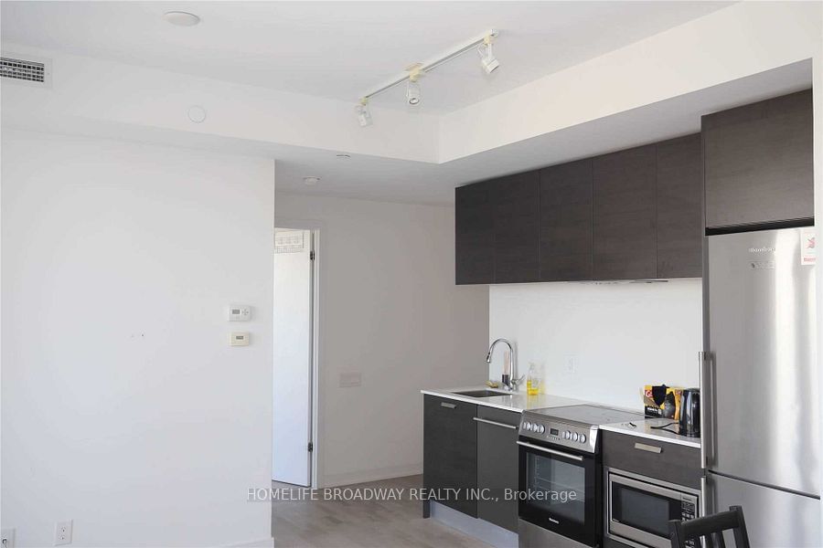 57 St Joseph St, unit 911 for rent