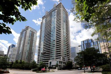 23 Hollywood Ave, unit 606 for rent