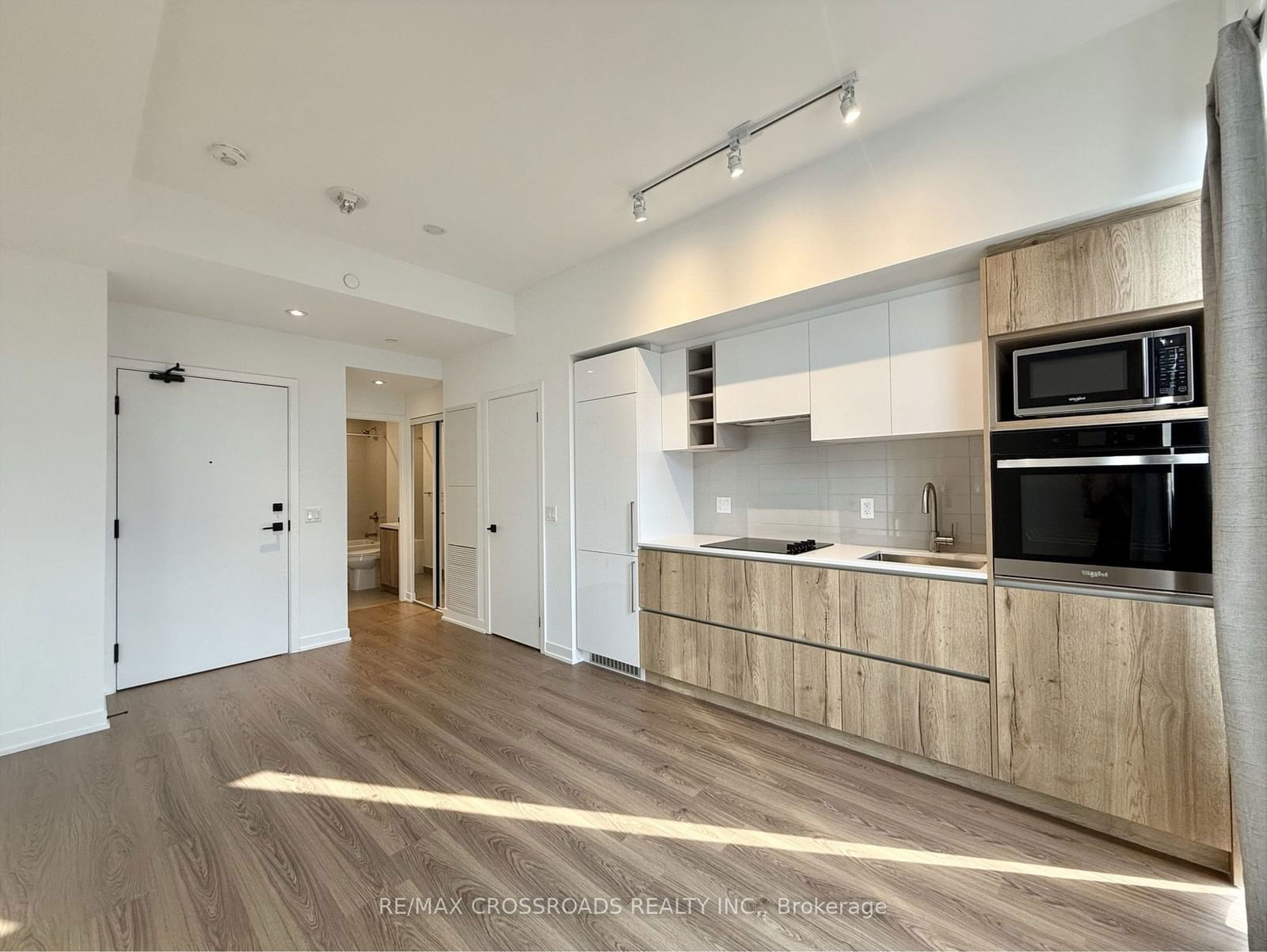 319 Jarvis St, unit 2705 for rent