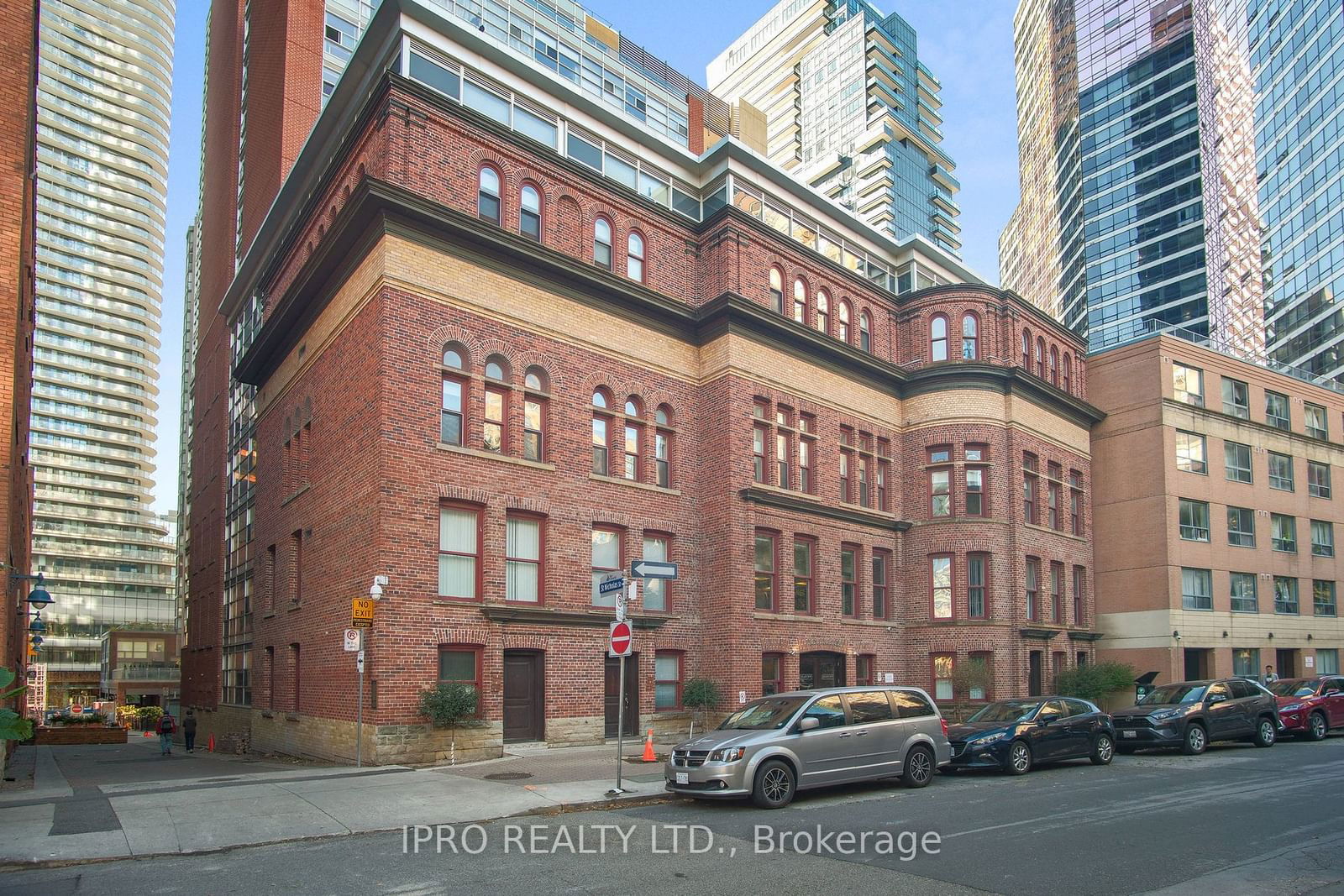 11 St. Joseph St, unit 1401 for sale