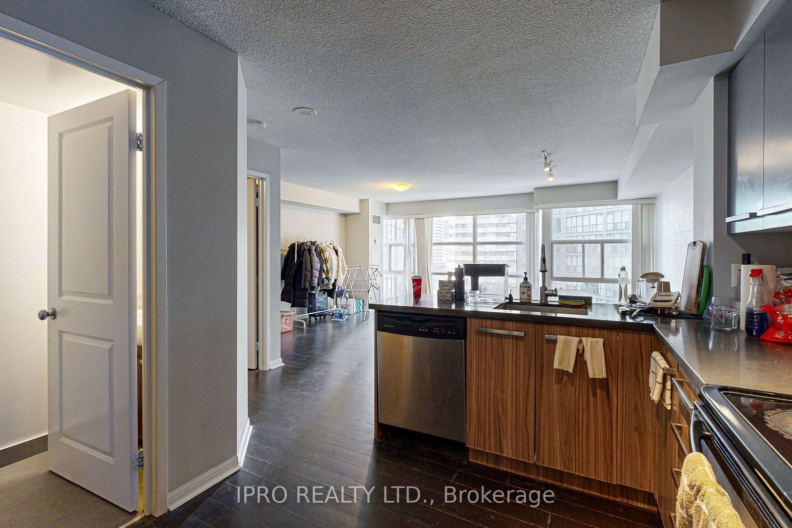 11 St. Joseph St, unit 1401 for sale