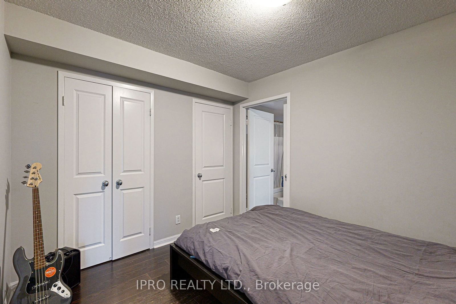 11 St. Joseph St, unit 1401 for sale