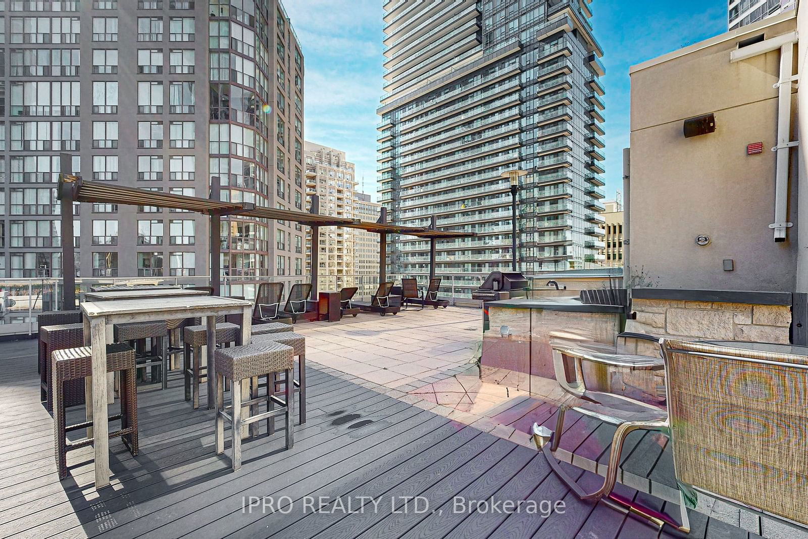 11 St. Joseph St, unit 1401 for sale