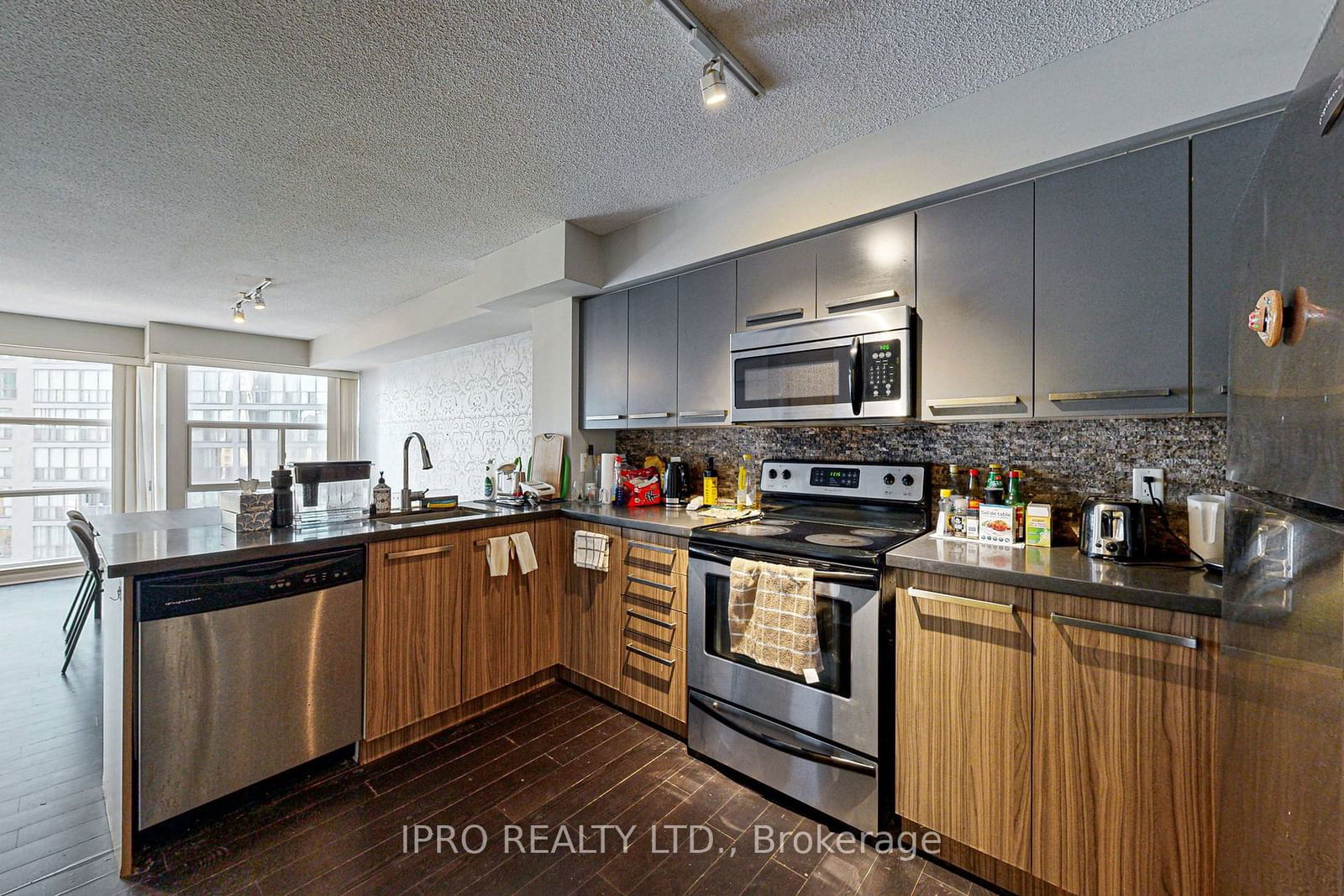 11 St. Joseph St, unit 1401 for sale