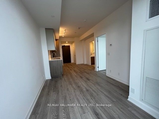 15 Holmes Ave, unit 3009 for rent