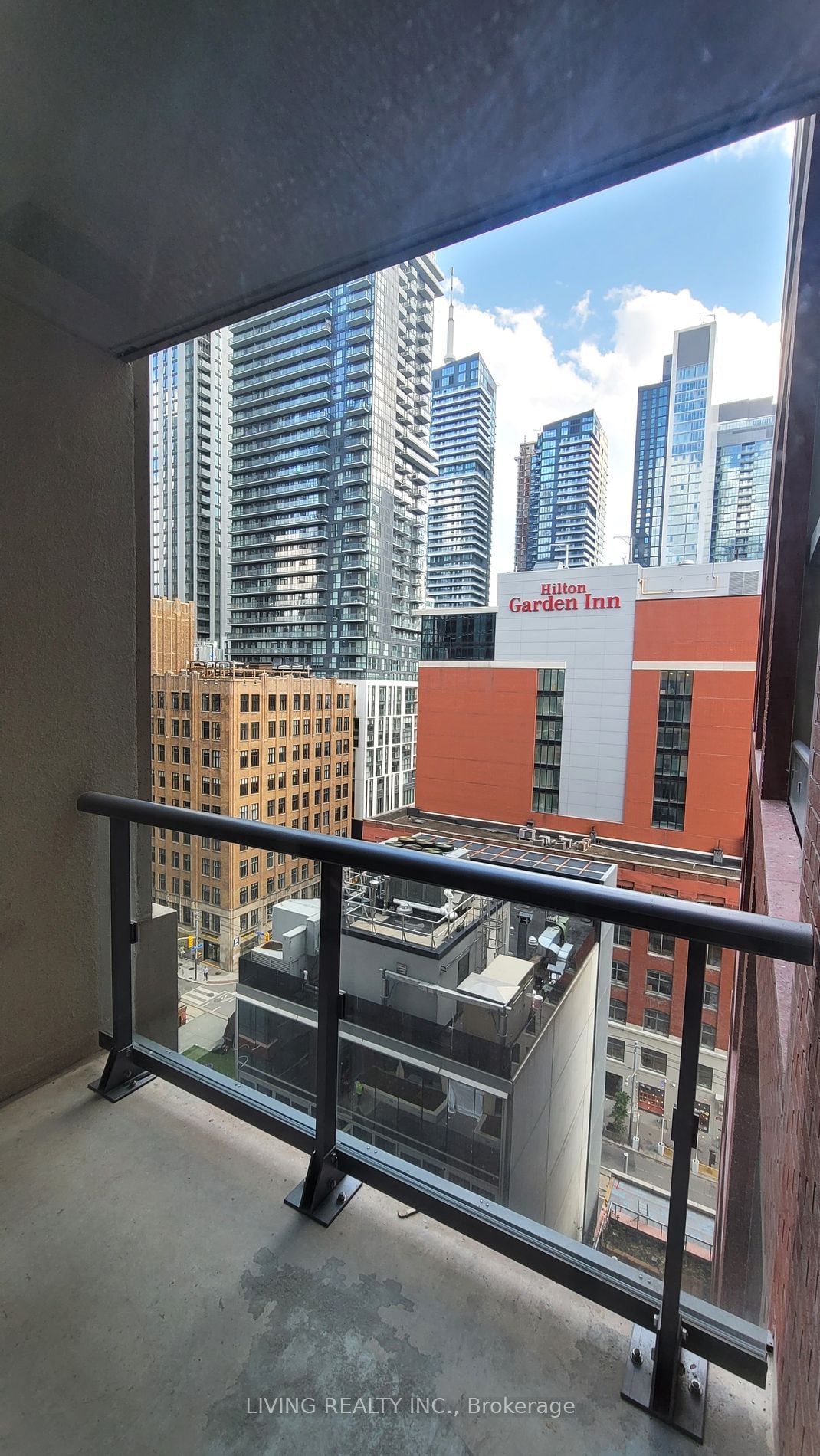 108 Peter St, unit 1211 for rent