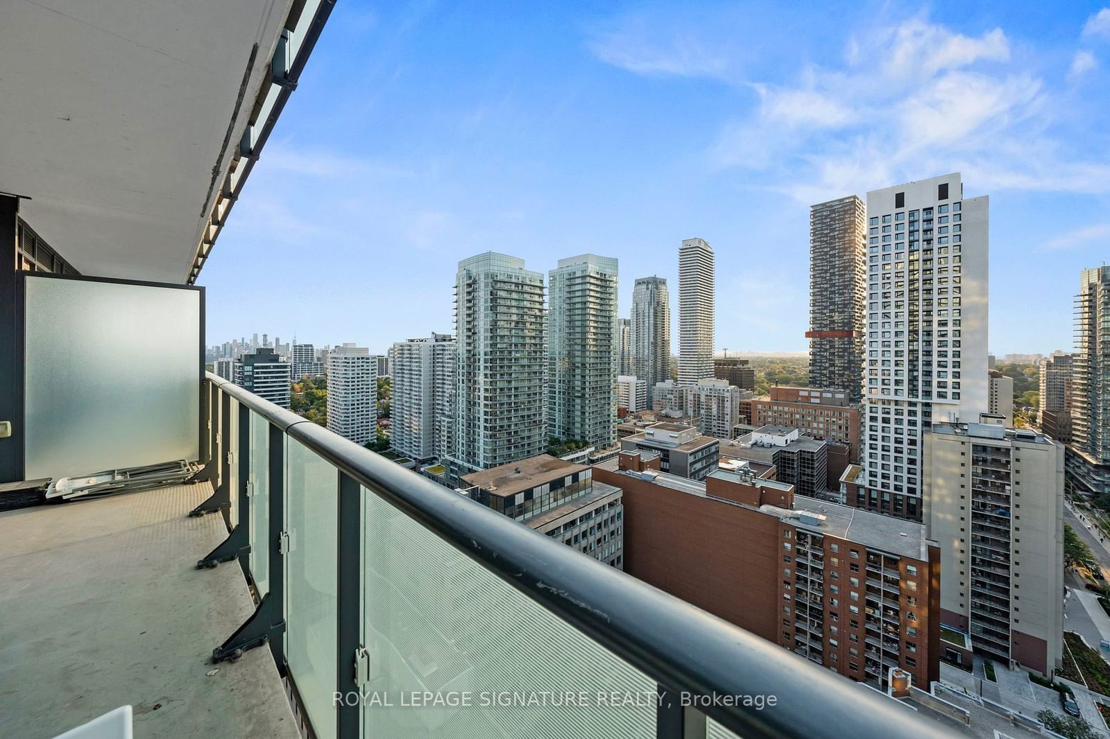 161 Roehampton Ave, unit 2711 for rent