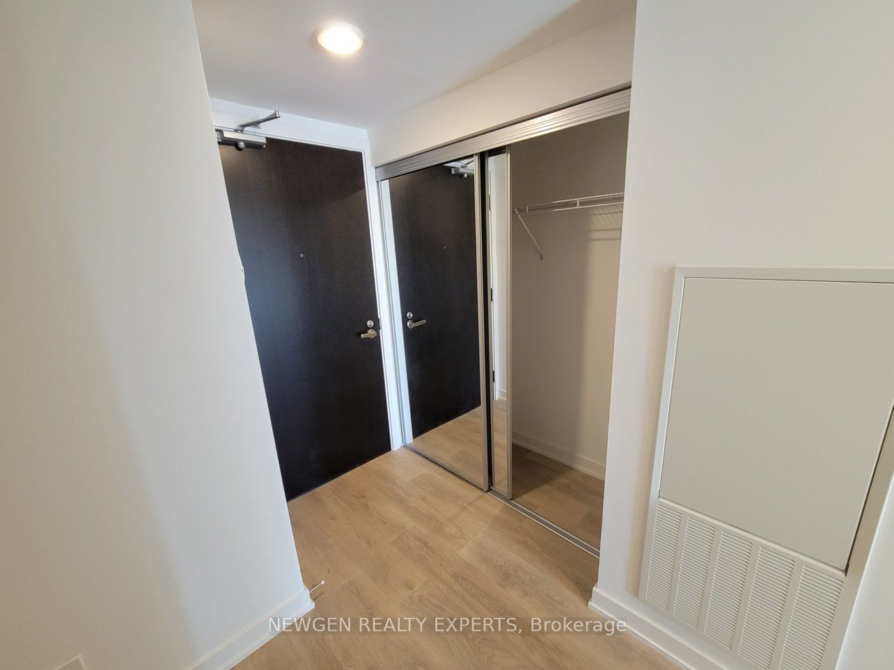 18 Maitland Terr S, unit 1408 for rent