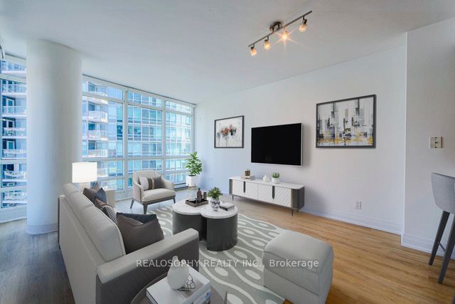 381 Front St W, unit 1905 for rent