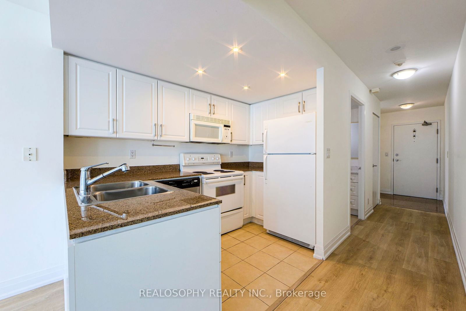 381 Front St W, unit 1905 for rent