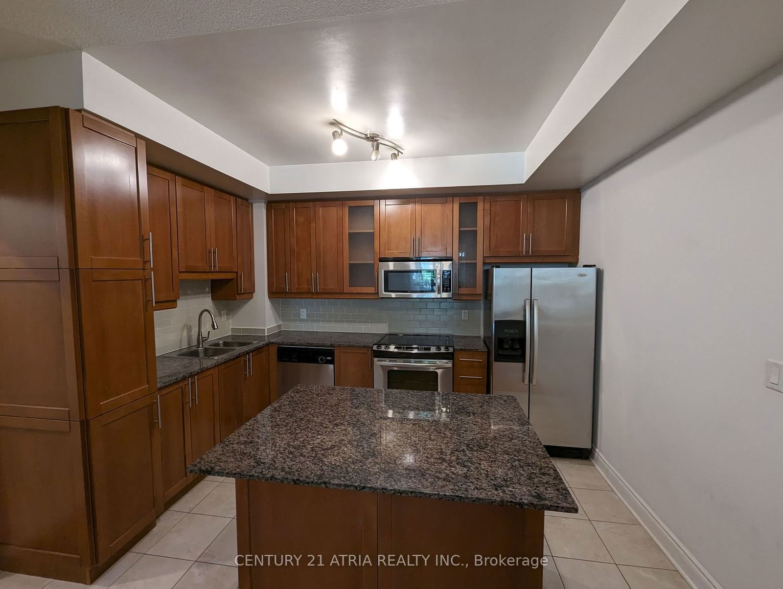 21 Olive Ave, unit 104 for rent